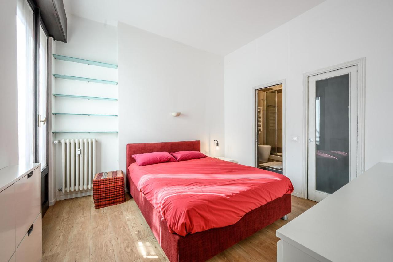 The Lantern Flat - Darsena Area Apartment Milano Ngoại thất bức ảnh
