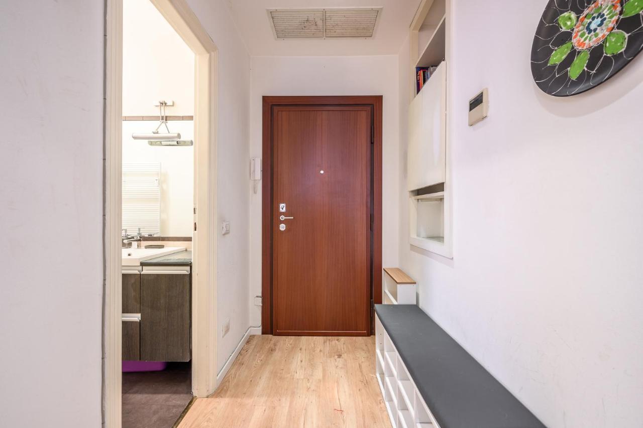 The Lantern Flat - Darsena Area Apartment Milano Ngoại thất bức ảnh